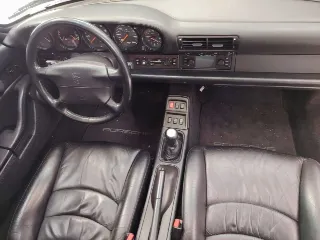 Foto 37 di 71: PORSCHE 993 CARRERA 4S COUPE’ 1995