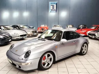 Foto 3 di 71: PORSCHE 993 CARRERA 4S COUPE’ 1995