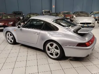 Foto 8 di 71: PORSCHE 993 CARRERA 4S COUPE’ 1995