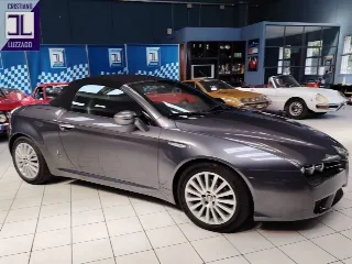 Foto 10 di 86: ALFA ROMEO 939 SPIDER 2.200 JTS 185 CV TWIN SPARK 2007