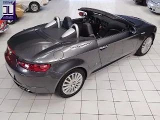 Foto 7 di 86: ALFA ROMEO 939 SPIDER 2.200 JTS 185 CV TWIN SPARK 2007