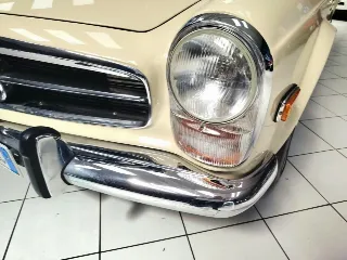 Foto 15 di 58: MERCEDES BENZ 280 SL W113 PAGODA 1969