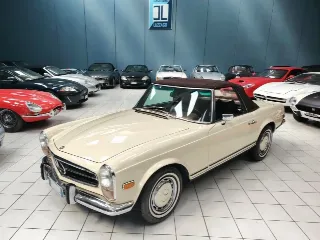 Foto 3 di 58: MERCEDES BENZ 280 SL W113 PAGODA 1969