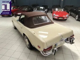 Foto 7 di 58: MERCEDES BENZ 280 SL W113 PAGODA 1969