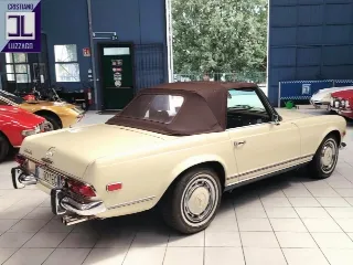 Foto 8 di 58: MERCEDES BENZ 280 SL W113 PAGODA 1969