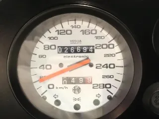 Foto 34 di 47: ALFA ROMEO ES30 RZ ROADSTER ZAGATO N.064 1993