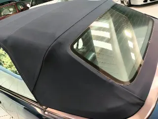Foto 12 di 40: MERCEDES BENZ E 200 CABRIOLET 1996
