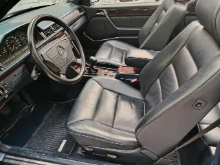 Foto 17 di 40: MERCEDES BENZ E 200 CABRIOLET 1996
