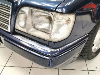 Foto 7 di 40: MERCEDES BENZ E 200 CABRIOLET 1996