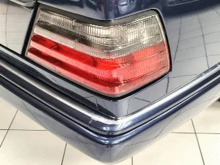 Foto 9 di 40: MERCEDES BENZ E 200 CABRIOLET 1996