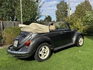 Foto 8 di 8: Volkswagen Beetle Cabriolet | 1977 | Route 66 Auctions