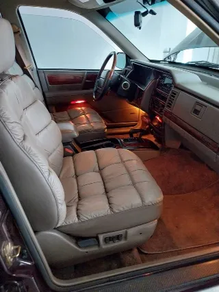 Foto 2 di 8: Jeep Grand Wagoneer | 1994 | Route 66 Auctions