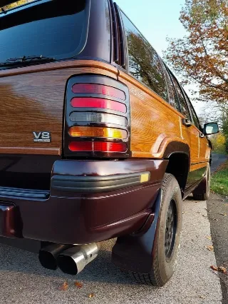 Foto 4 di 8: Jeep Grand Wagoneer | 1994 | Route 66 Auctions