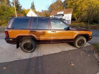 Foto 6 di 8: Jeep Grand Wagoneer | 1994 | Route 66 Auctions