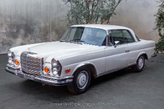 Foto 8 di 24: 1970 Mercedes Benz 280SE Sunroof Low Grille
