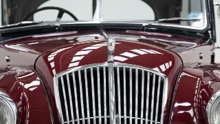 Foto 24 di 40: AC 2 liter Saloon