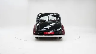Foto 7 di 40: AC 2 liter Saloon