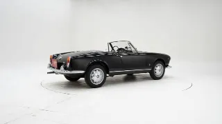Foto 2 di 40: Alfa Romeo 1600 Giulia Spider