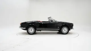 Foto 6 di 40: Alfa Romeo 1600 Giulia Spider