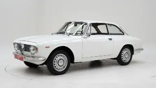 Foto 1 di 40: Alfa Romeo 1600 Giulia Sprint GT