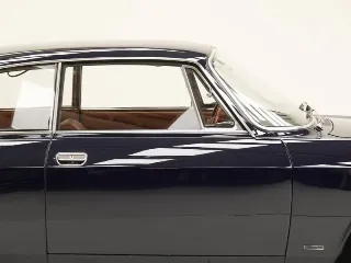Foto 13 di 40: Alfa Romeo 1750 GT Veloce Bertone
