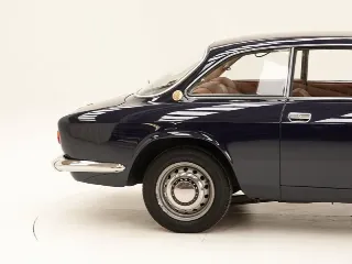 Foto 14 di 40: Alfa Romeo 1750 GT Veloce Bertone