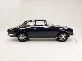 Foto 19 di 40: Alfa Romeo 1750 GT Veloce Bertone