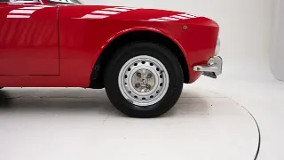 Foto 10 di 40: Alfa Romeo 2000 GT Veloce
