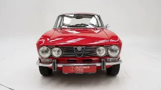 Foto 26 di 40: Alfa Romeo 2000 GT Veloce
