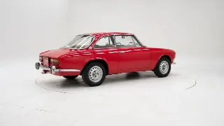 Foto 2 di 40: Alfa Romeo 2000 GT Veloce