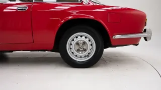 Foto 35 di 40: Alfa Romeo 2000 GT Veloce