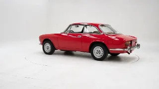Foto 4 di 40: Alfa Romeo 2000 GT Veloce