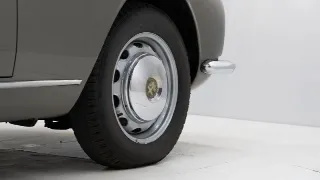 Foto 23 di 40: Alfa Romeo 2000 Sprint