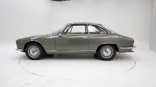 Foto 37 di 40: Alfa Romeo 2000 Sprint