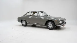 Foto 3 di 40: Alfa Romeo 2000 Sprint