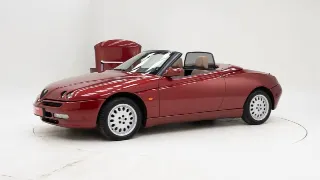 Foto 1 di 40: Alfa Romeo Spider 2.0 Twin Spark 16V