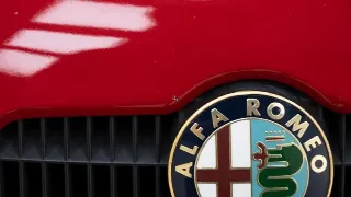 Foto 17 di 40: Alfa Romeo Spider Type 916