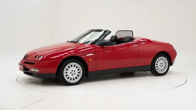 Alfa Romeo Spider Type 916