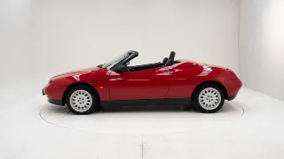 Foto 20 di 40: Alfa Romeo Spider Type 916