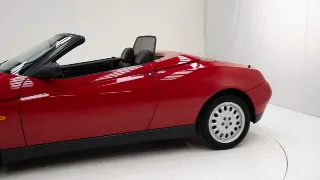 Foto 28 di 40: Alfa Romeo Spider Type 916