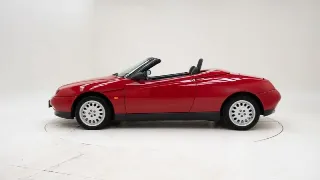 Foto 8 di 40: Alfa Romeo Spider Type 916