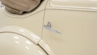 Foto 31 di 40: Auburn 852 SC Phaeton Sedan