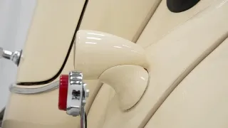 Foto 36 di 40: Auburn 852 SC Phaeton Sedan