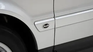 Foto 25 di 40: Audi 2.6 Cabrio