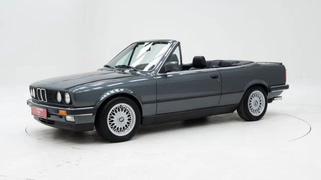 BMW 325i Cabriolet