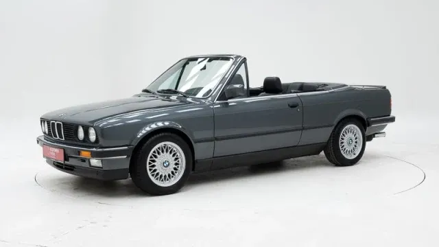 BMW 325i Cabriolet