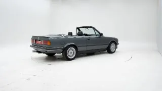 Foto 2 di 40: BMW 325i Cabriolet