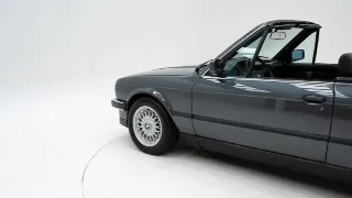 Foto 37 di 40: BMW 325i Cabriolet