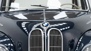 Foto 24 di 40: BMW 502