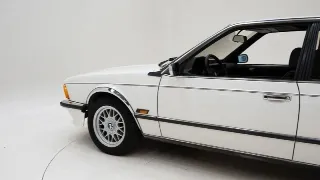 Foto 40 di 40: BMW 635 CSI